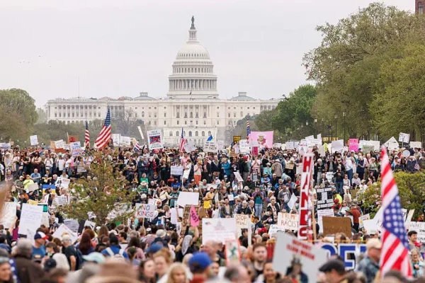 Anti-Trump protests held in cities across the US after tariff backlash