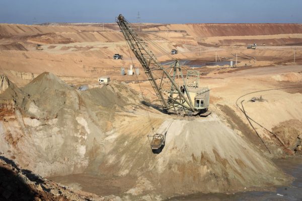 US and Ukraine Sign Landmark Mineral Deal, Securing Critical Resources